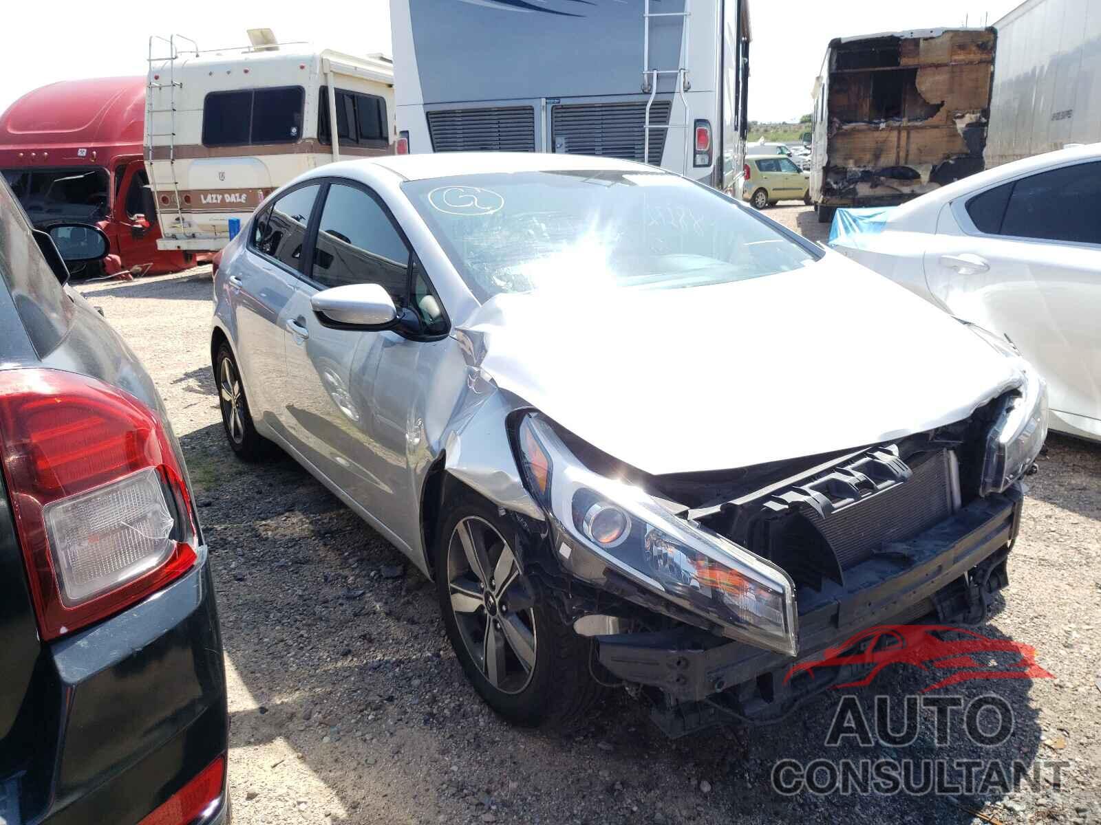 KIA FORTE 2018 - 3KPFL4A76JE166455