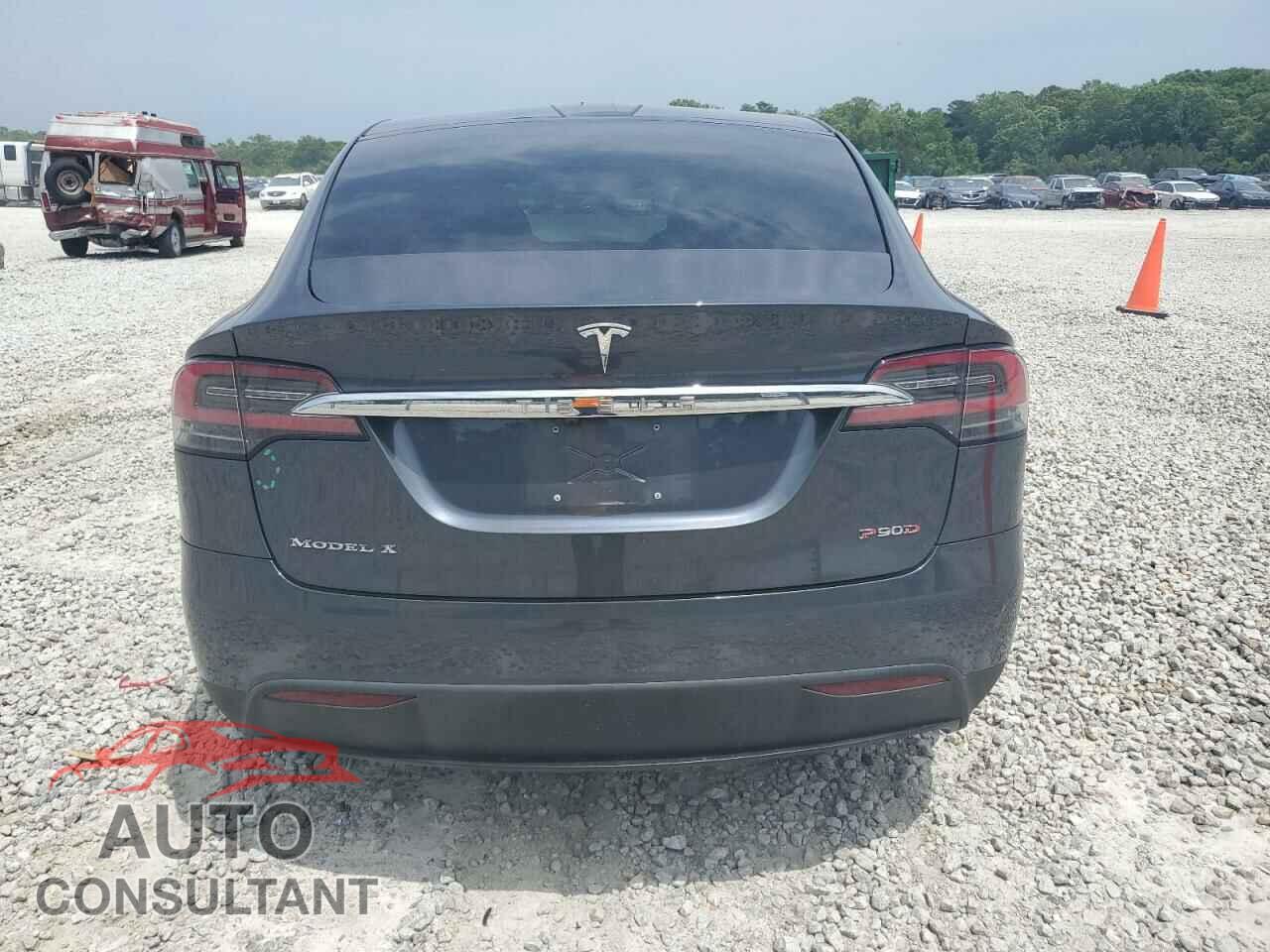 TESLA MODEL X 2016 - 5YJXCBE46GF003784