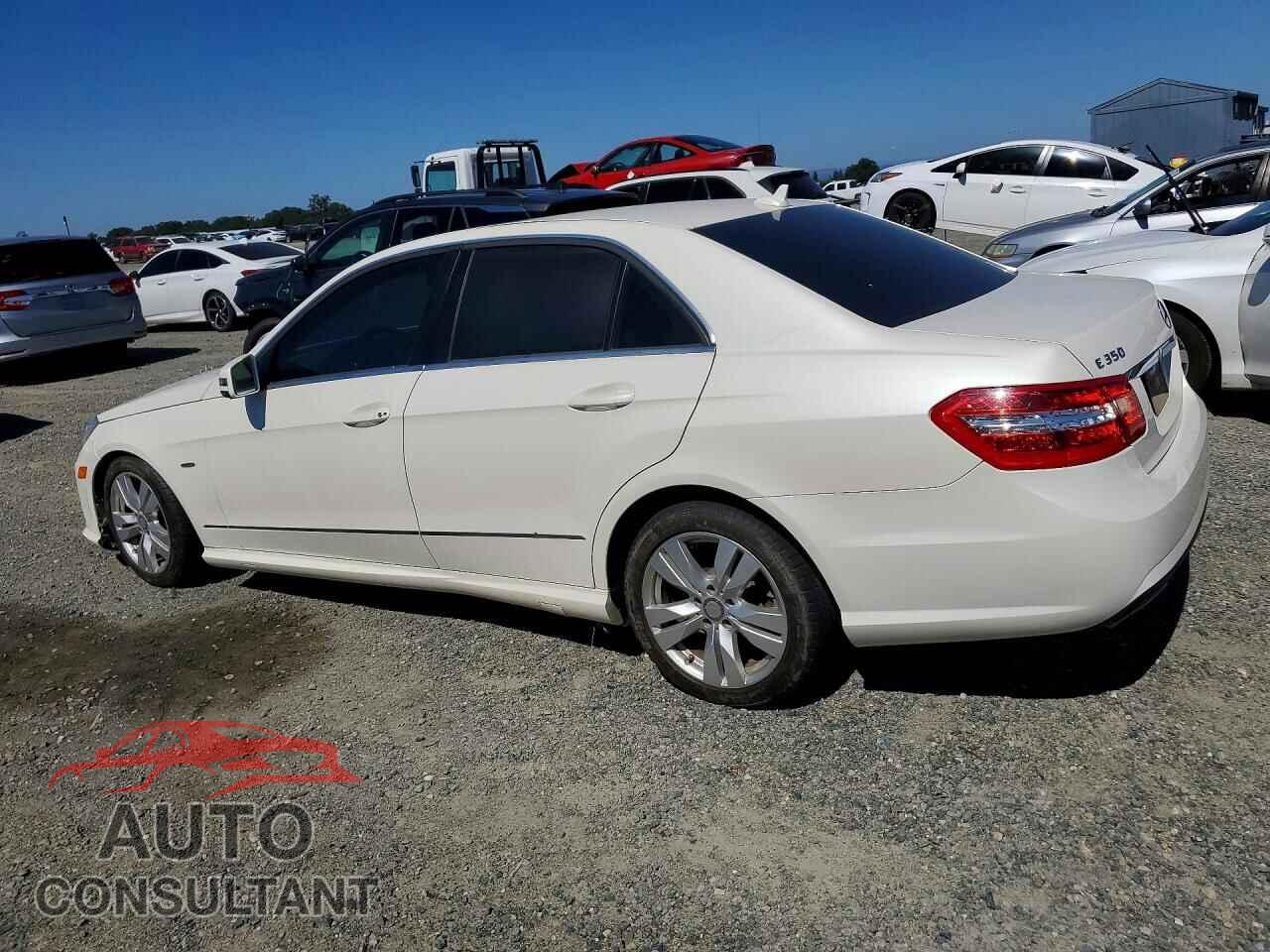 MERCEDES-BENZ E-CLASS 2011 - WDDHF2EB9BA372852