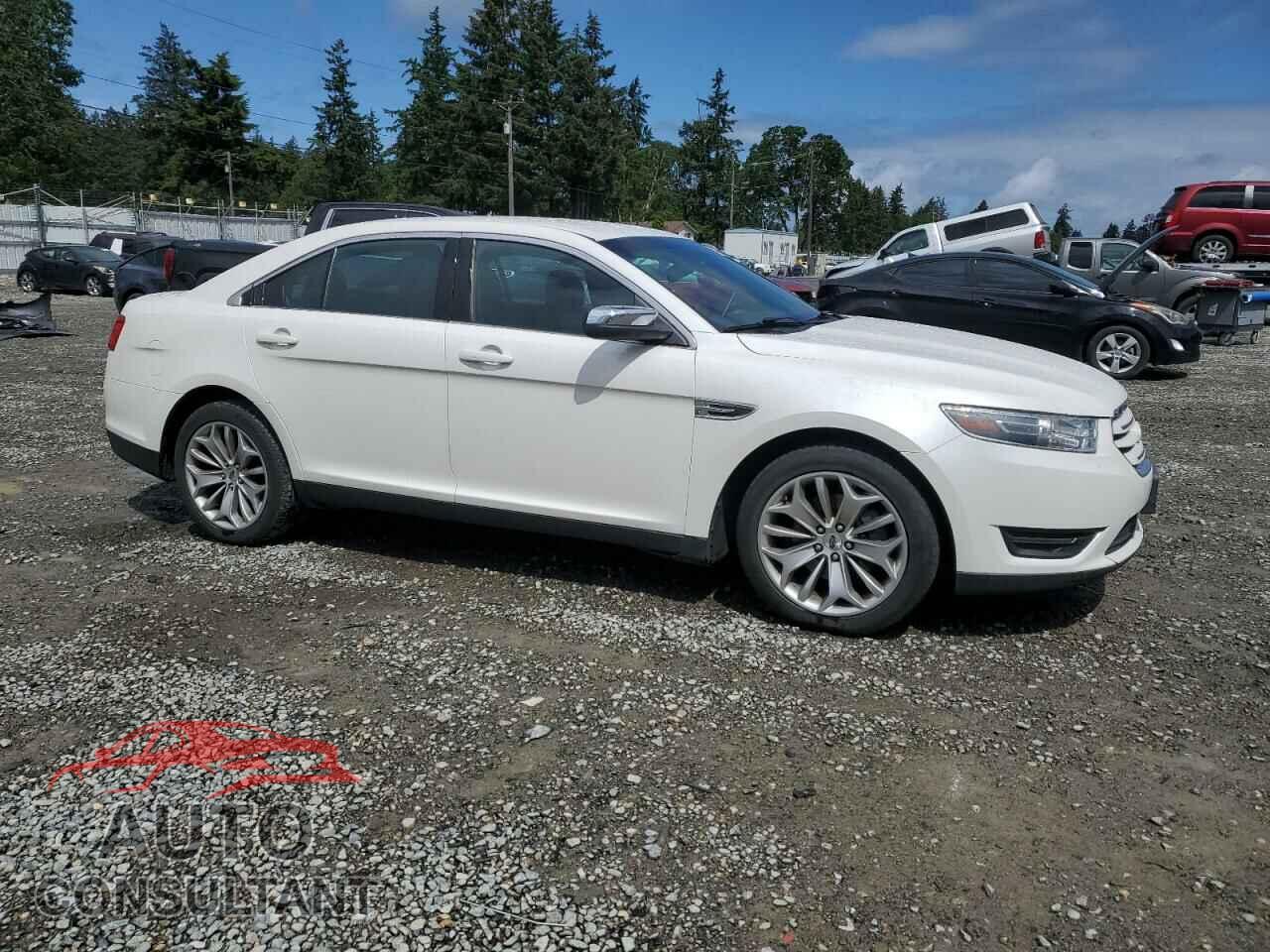 FORD TAURUS 2015 - 1FAHP2F8XFG203426