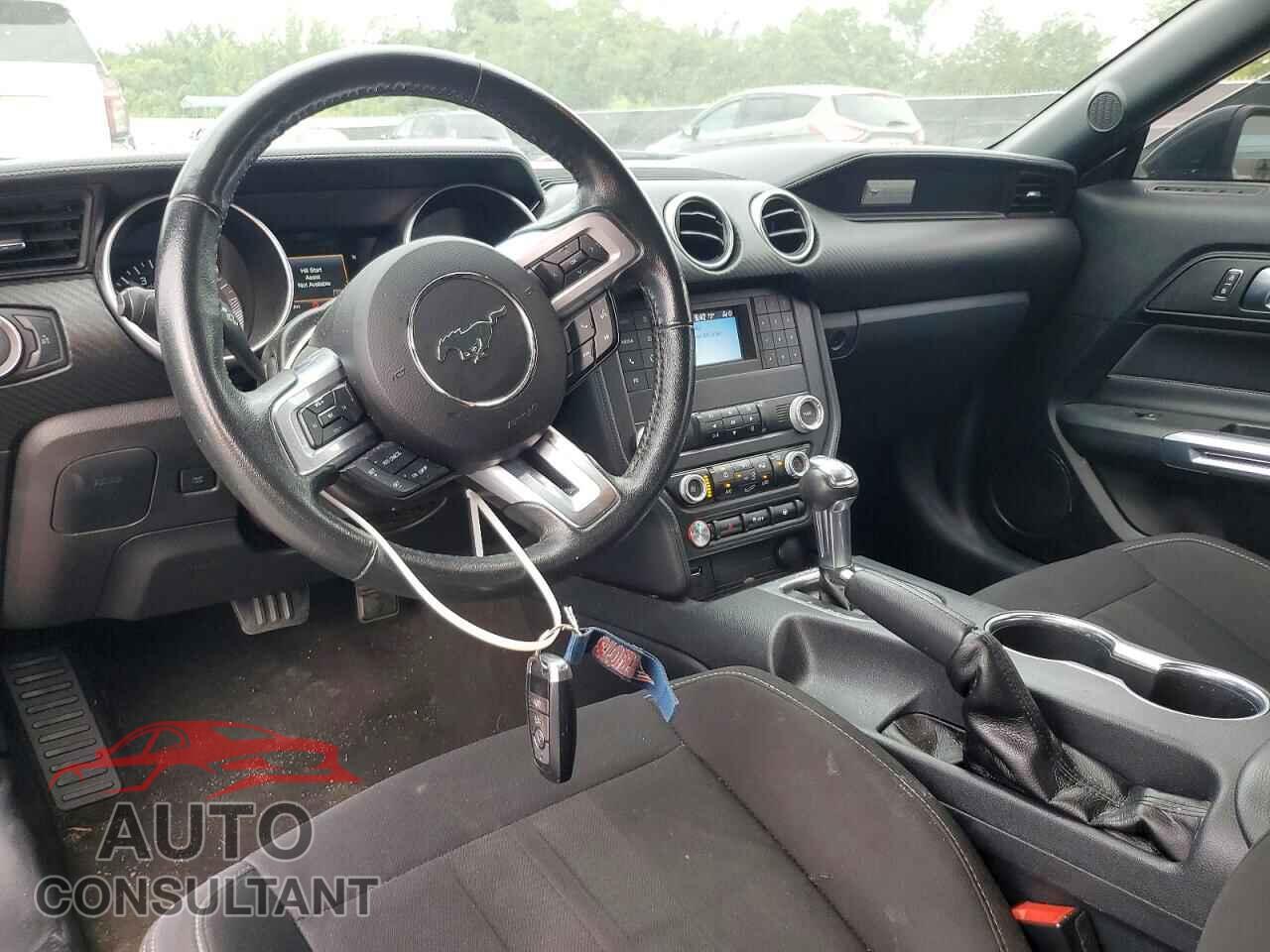 FORD MUSTANG 2021 - 1FA6P8THXM5111496