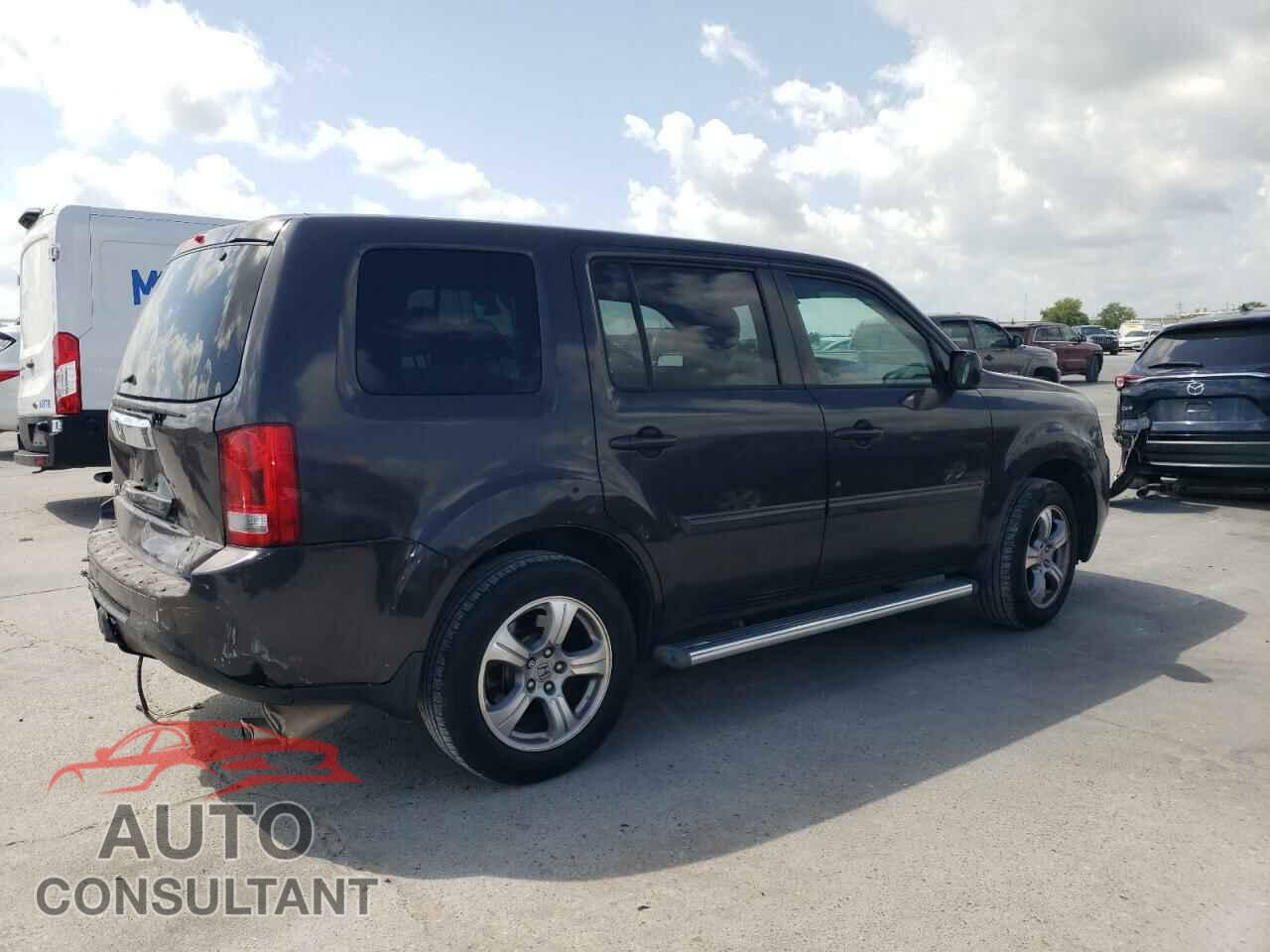 HONDA PILOT 2013 - 5FNYF3H47DB012597