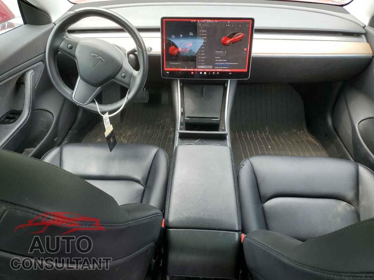 TESLA MODEL 3 2018 - 5YJ3E1EB1JF145985