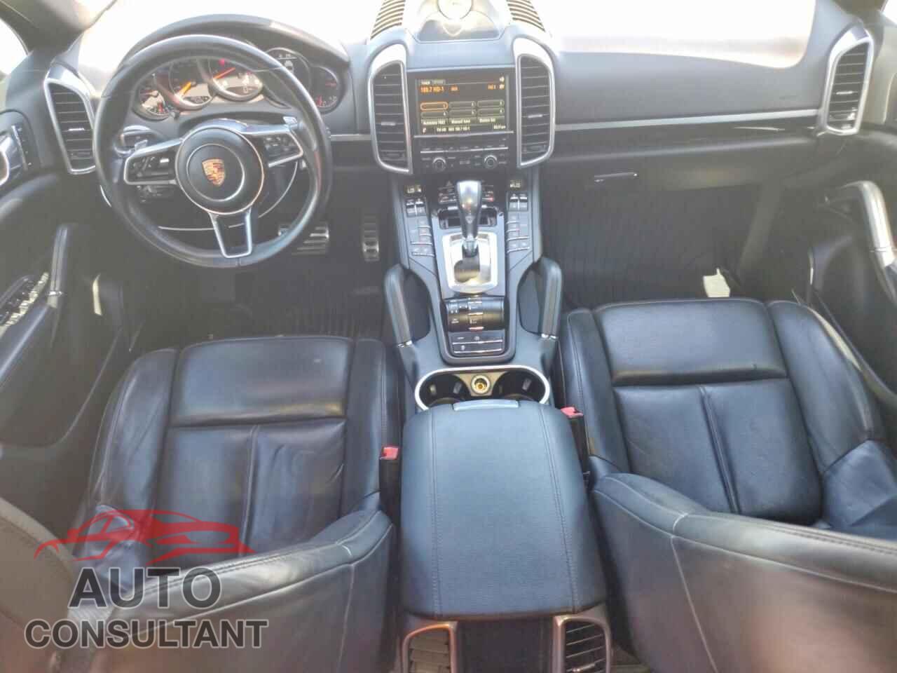 PORSCHE CAYENNE 2015 - WP1AB2A27FLA60597