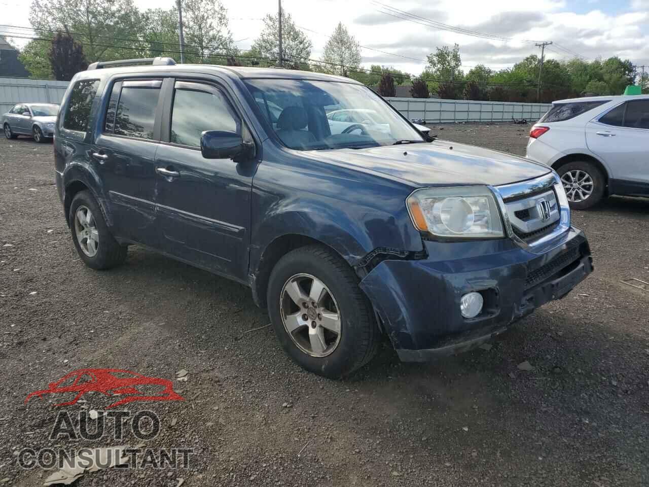 HONDA PILOT 2011 - 5FNYF4H68BB051946