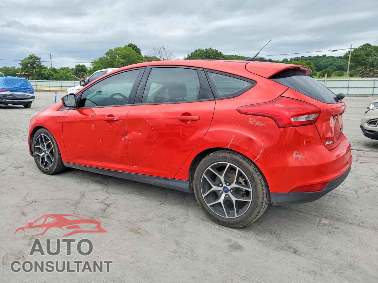 FORD FOCUS 2017 - 1FADP3M20HL320476