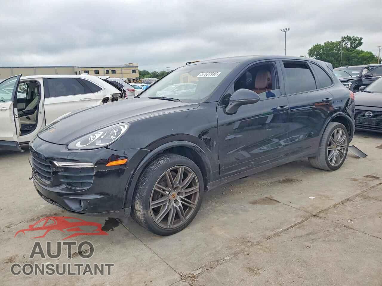 PORSCHE CAYENNE 2017 - WP1AA2A21HKA85748