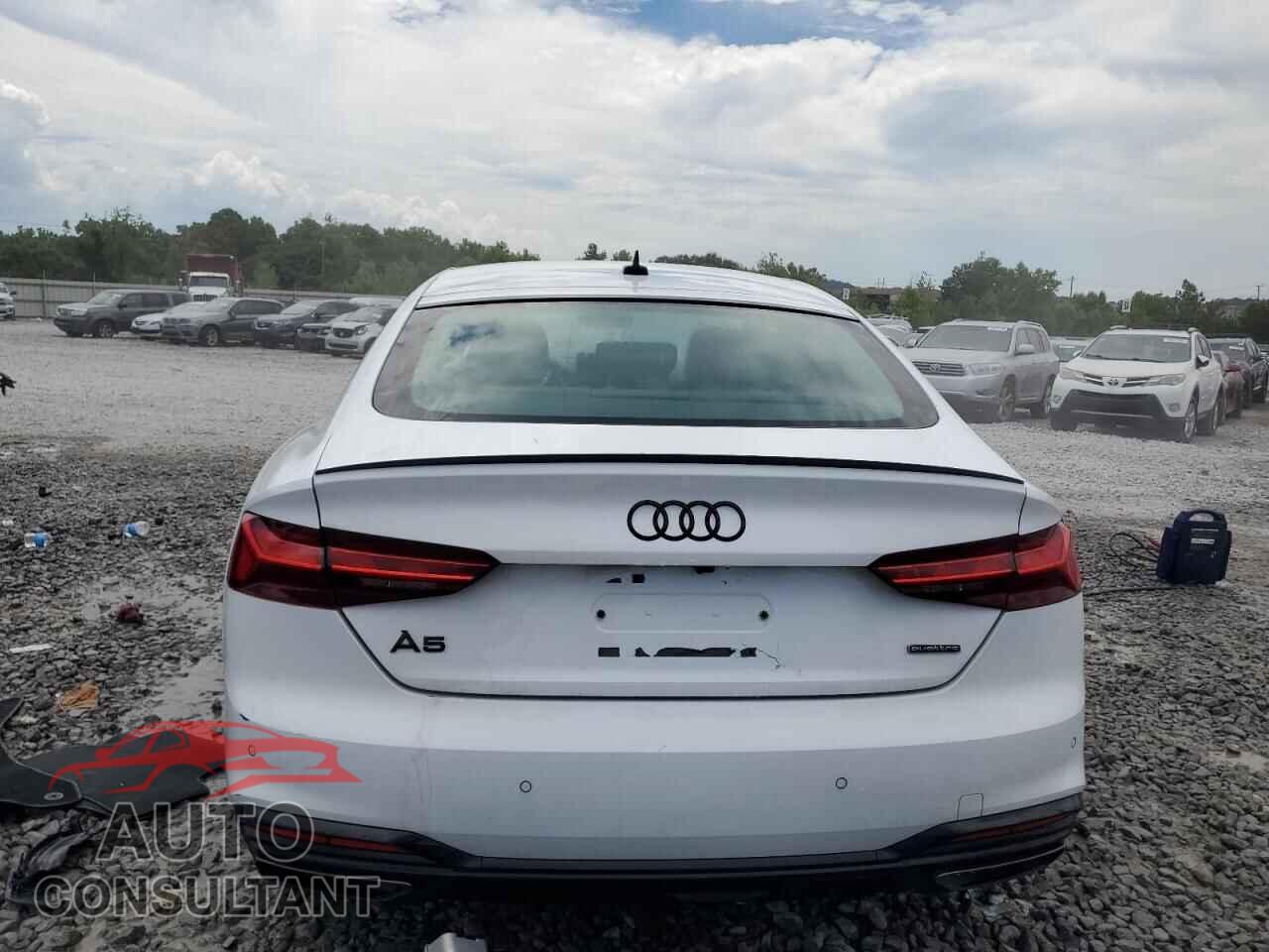 AUDI A5 2024 - WAUFACF54RA060136