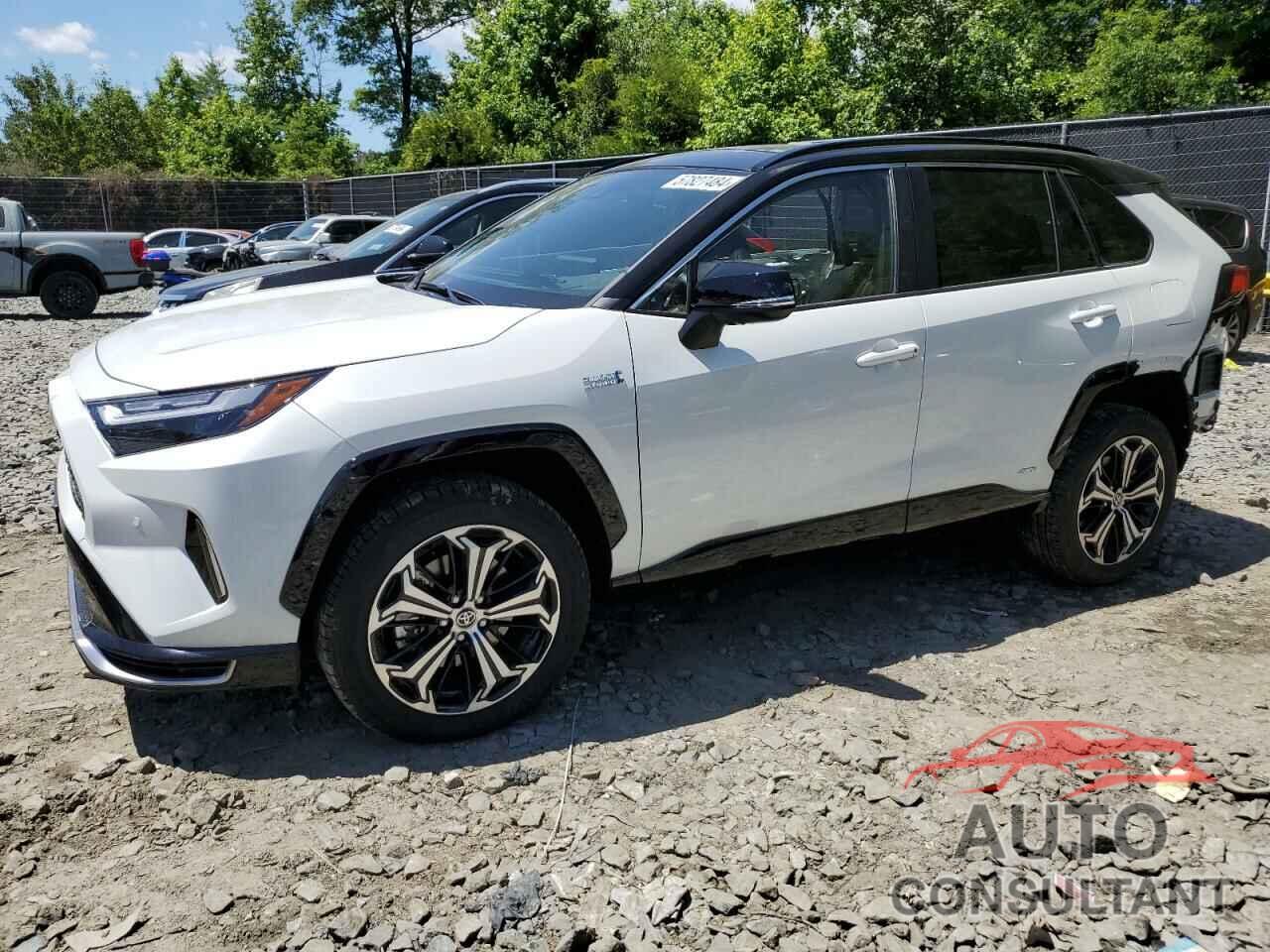 TOYOTA RAV4 2024 - JTMFB3FV0RD182720