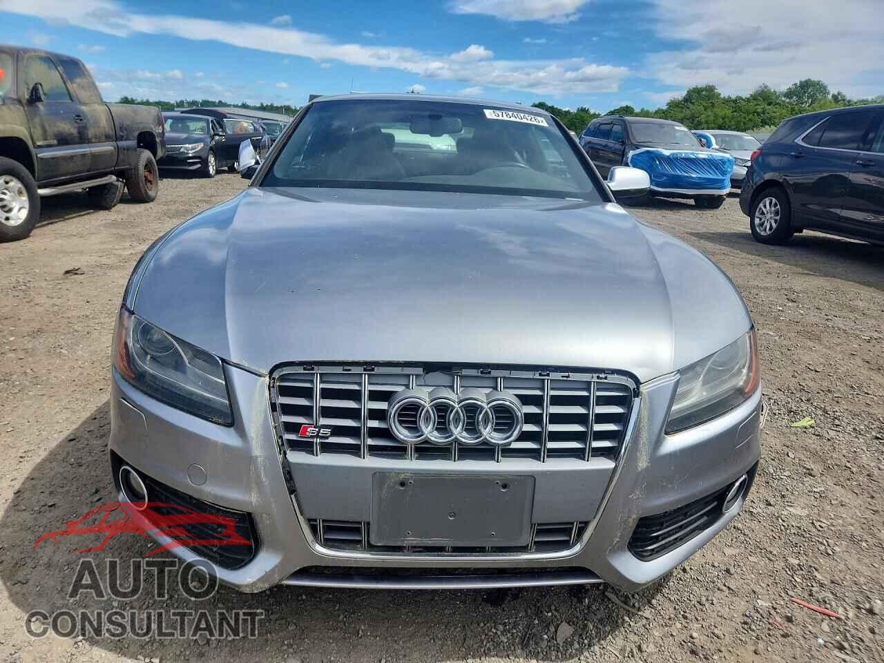 AUDI S5/RS5 2010 - WAUVVAFR1AA007700