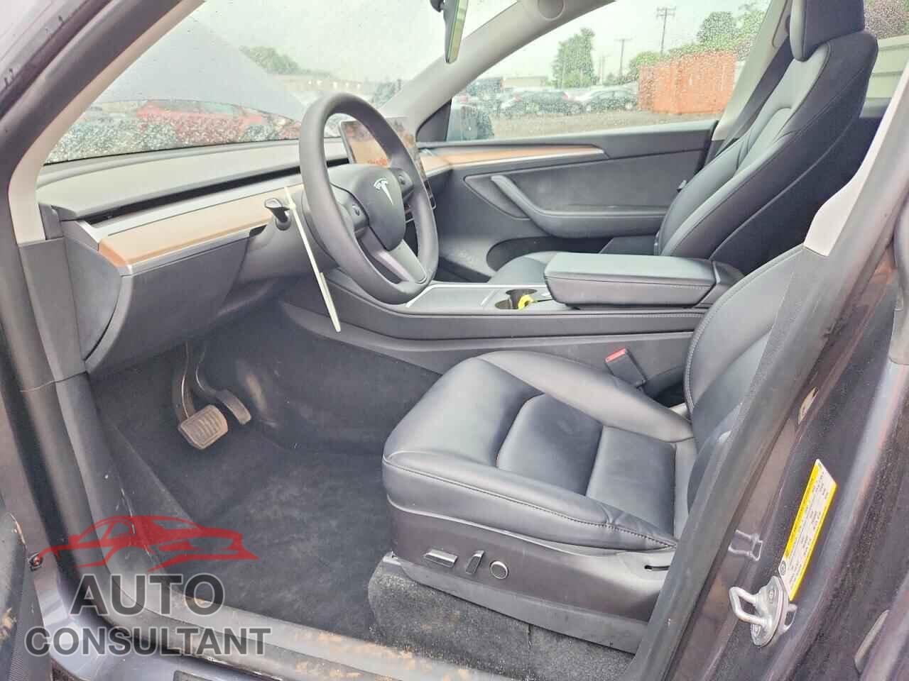 TESLA MODEL Y 2023 - 7SAYGDEEXPF698951