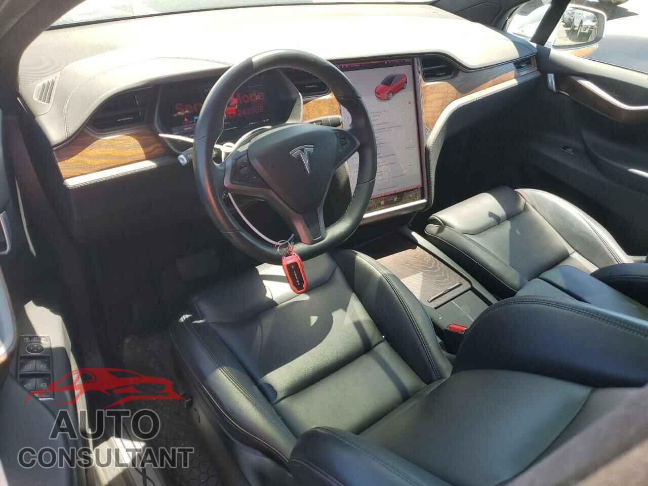 TESLA MODEL X 2020 - 5YJXCAE29LF242359