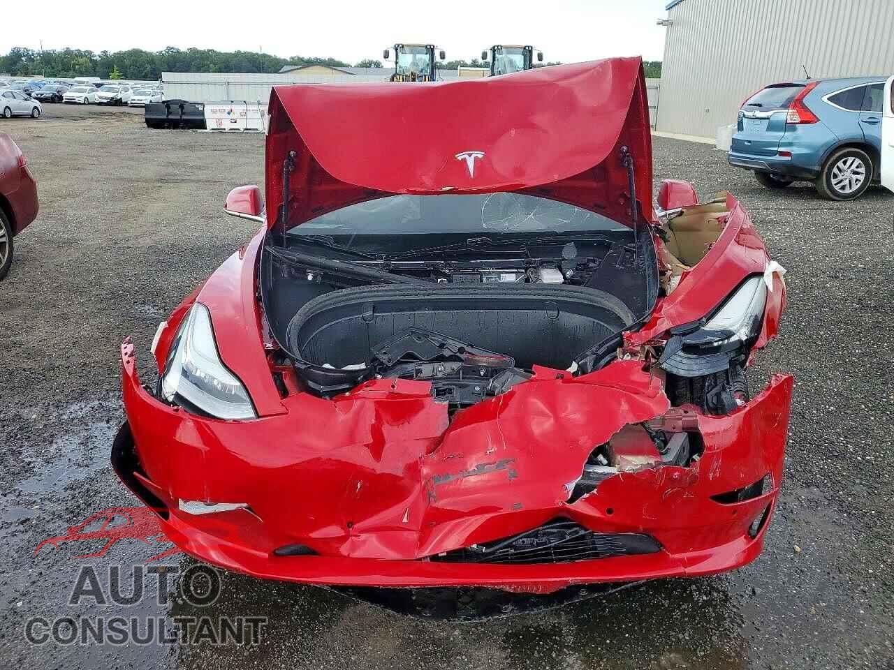 TESLA MODEL 3 2018 - 5YJ3E1EB2JF135224