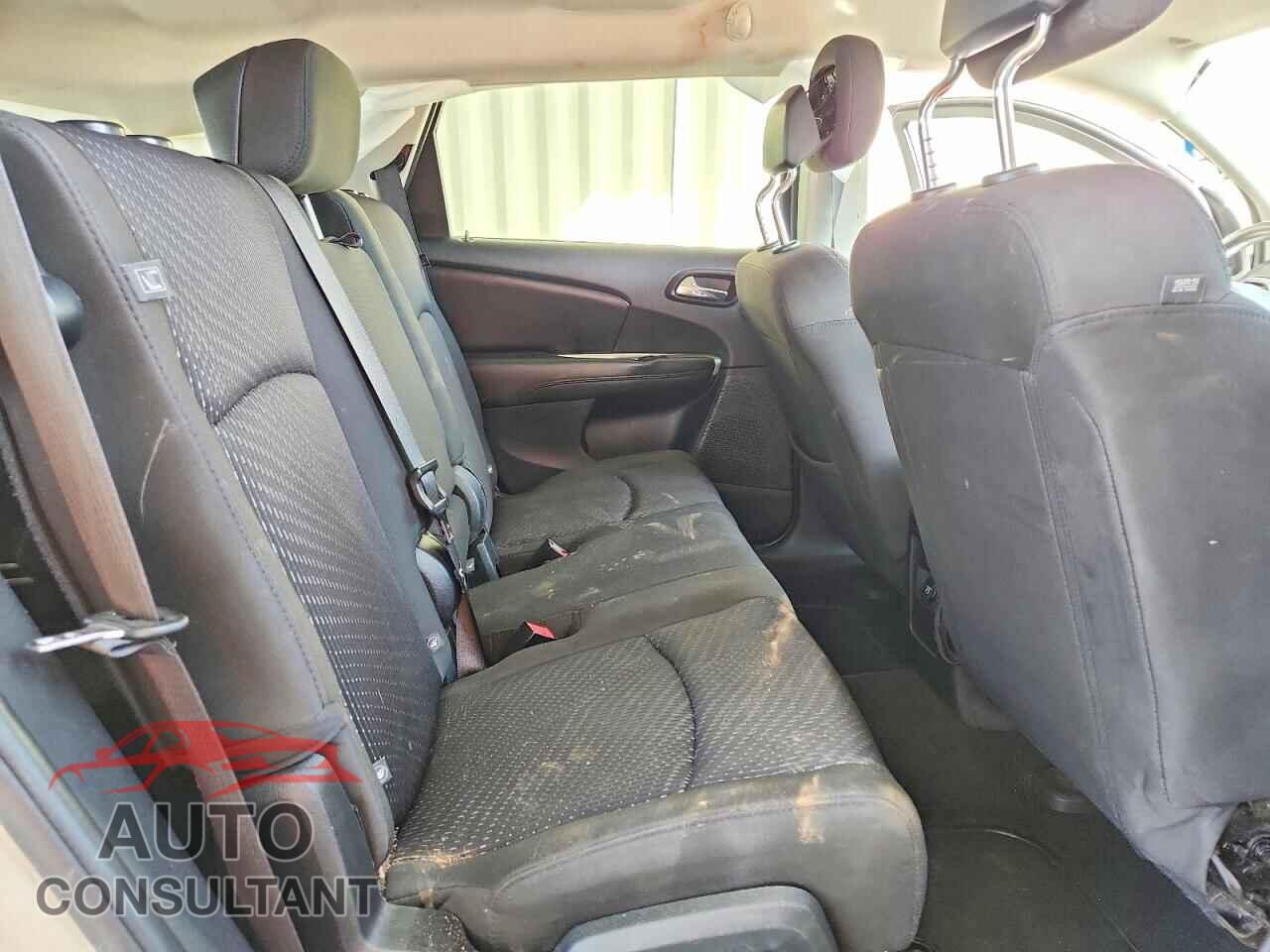 DODGE JOURNEY 2017 - 3C4PDCAB0HT552956