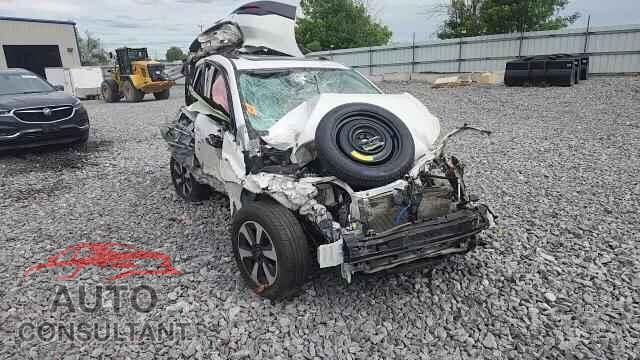 SUBARU FORESTER 2017 - JF2SJAEC8HH404855