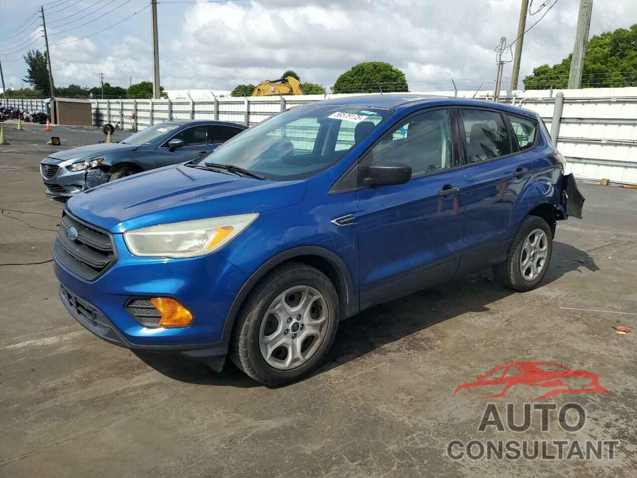 FORD ESCAPE 2017 - 1FMCU0F76HUD04746