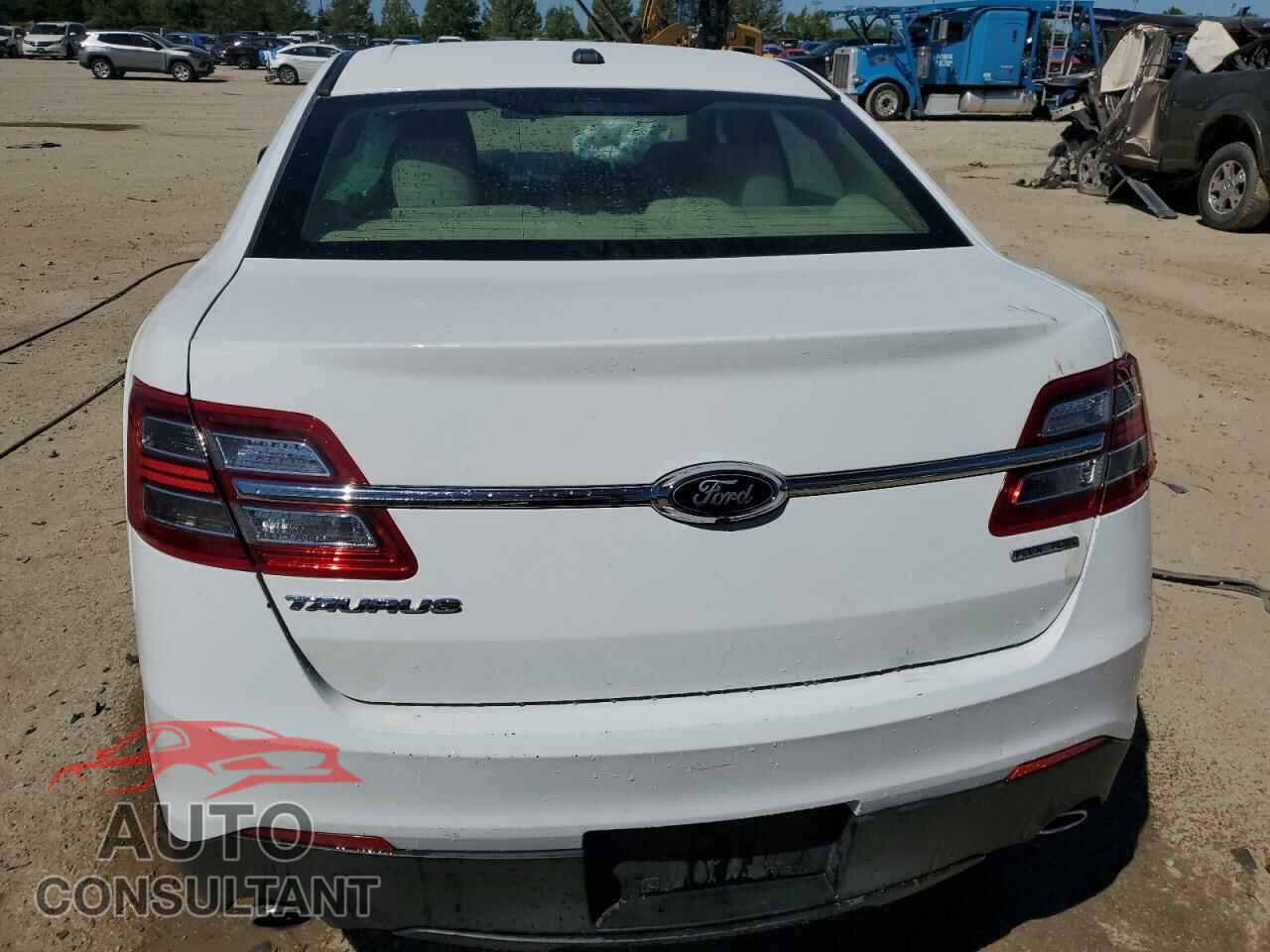 FORD TAURUS 2016 - 1FAHP2D84GG136357