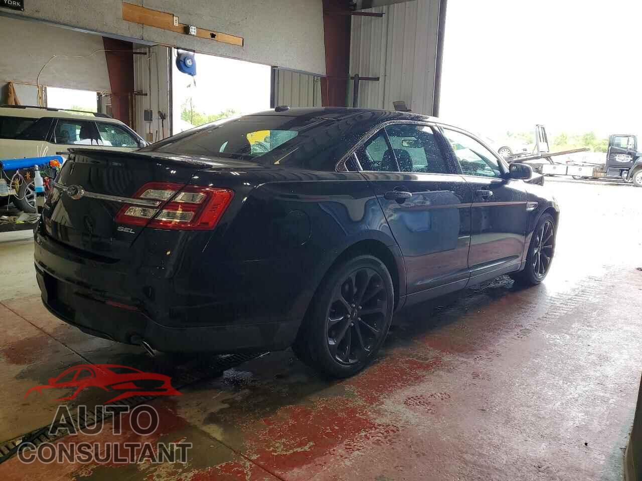 FORD TAURUS 2015 - 1FAHP2E87FG181452