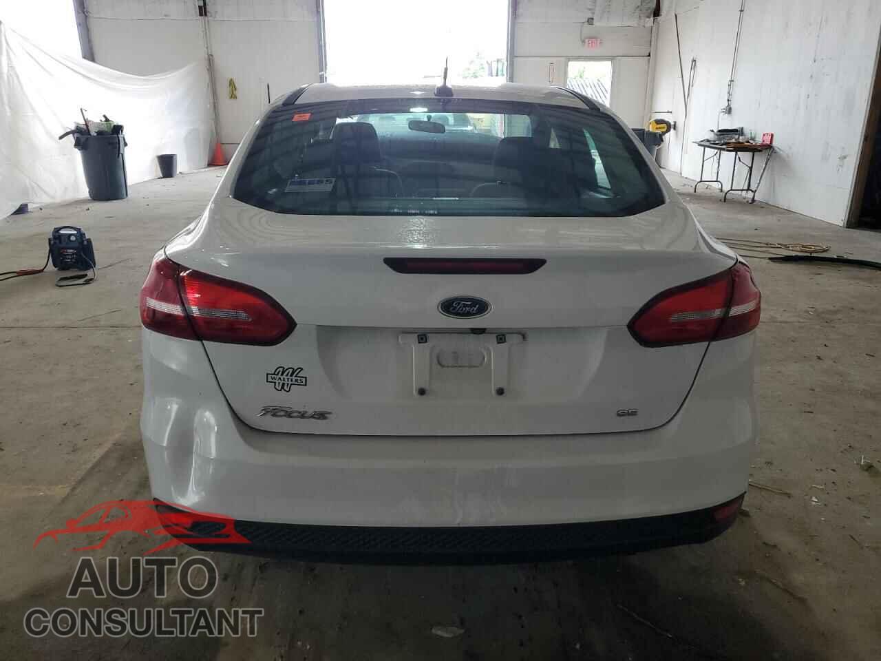 FORD FOCUS 2018 - 1FADP3F24JL200845