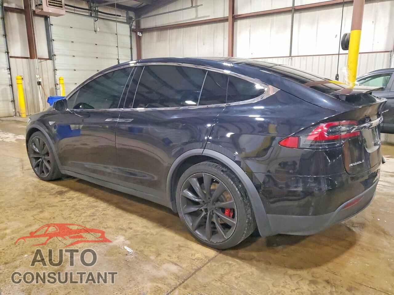 TESLA MODEL X 2016 - 5YJXCBE48GF003902