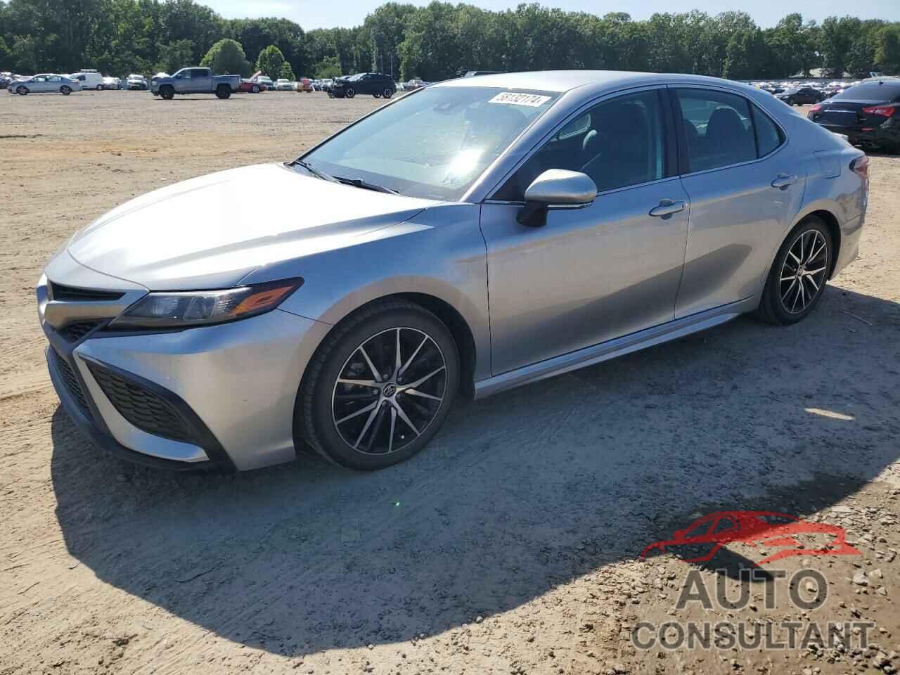 TOYOTA CAMRY 2022 - 4T1G11AK8NU671882