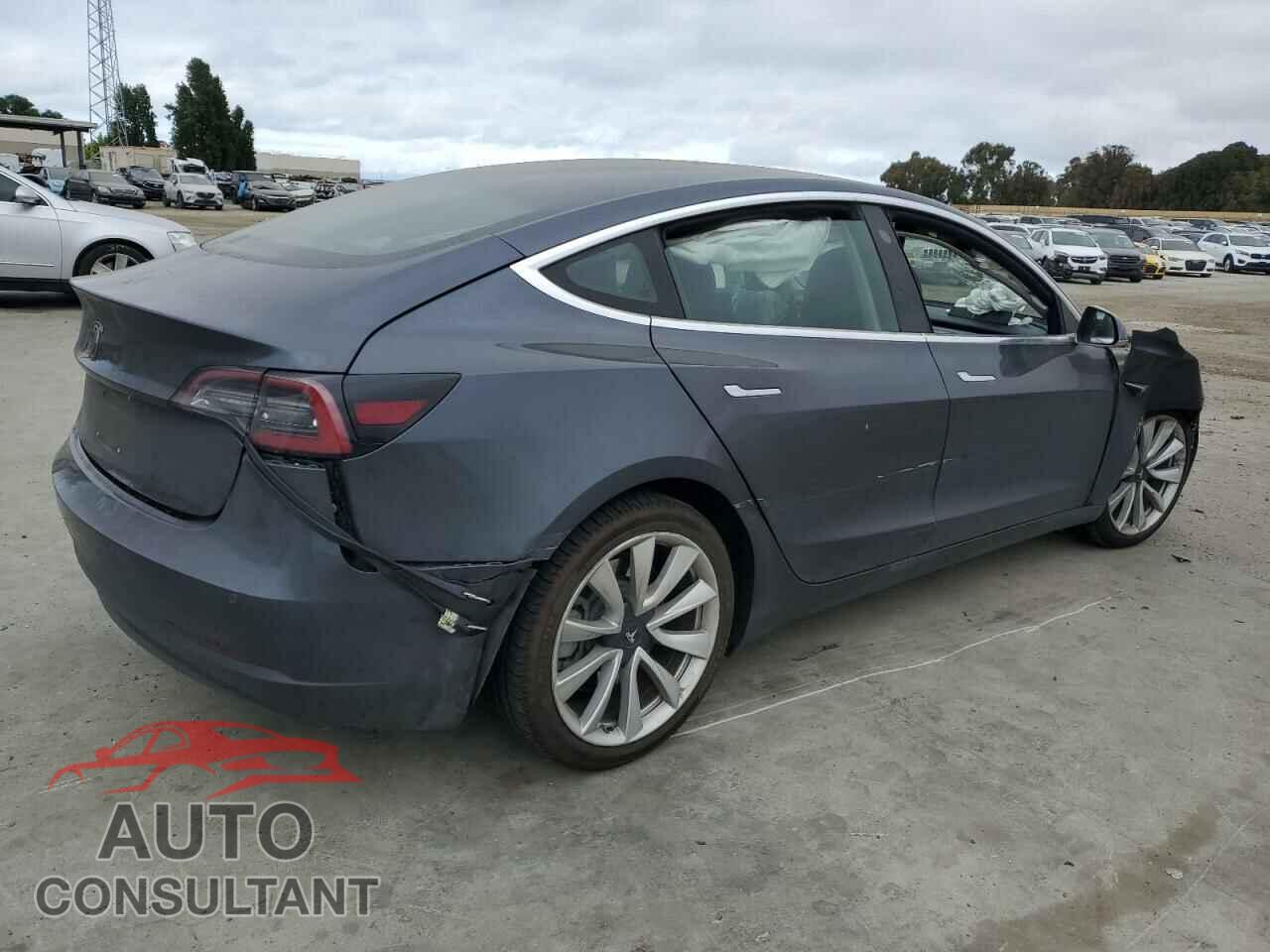 TESLA MODEL 3 2018 - 5YJ3E1EA7JF060589