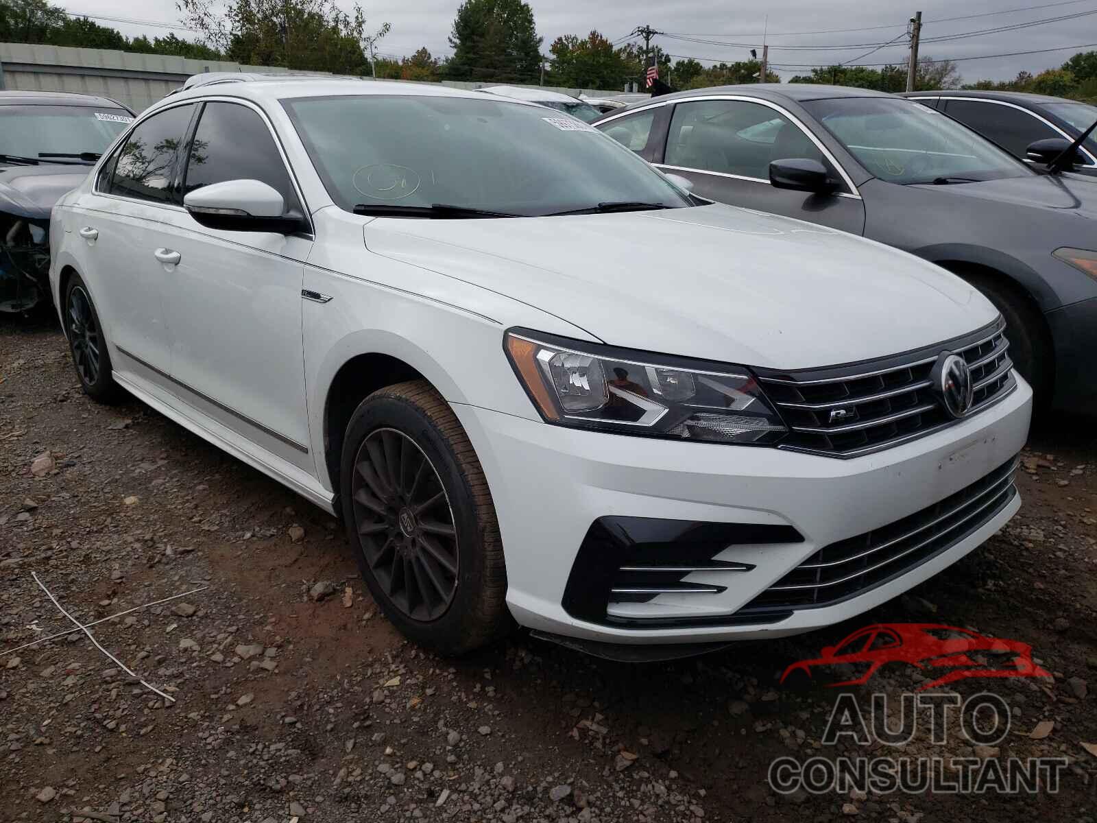 VOLKSWAGEN PASSAT 2017 - 1VWDT7A31HC032697