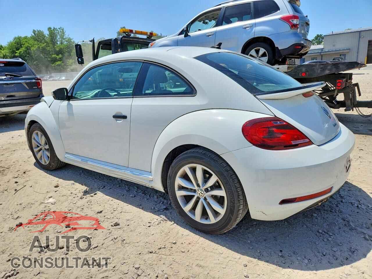 VOLKSWAGEN BEETLE 2017 - 3VWF17AT2HM630066
