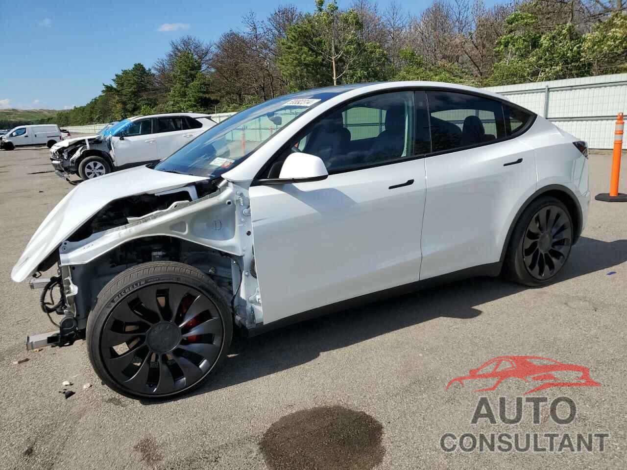 TESLA MODEL Y 2022 - 7SAYGDEF6NF506883