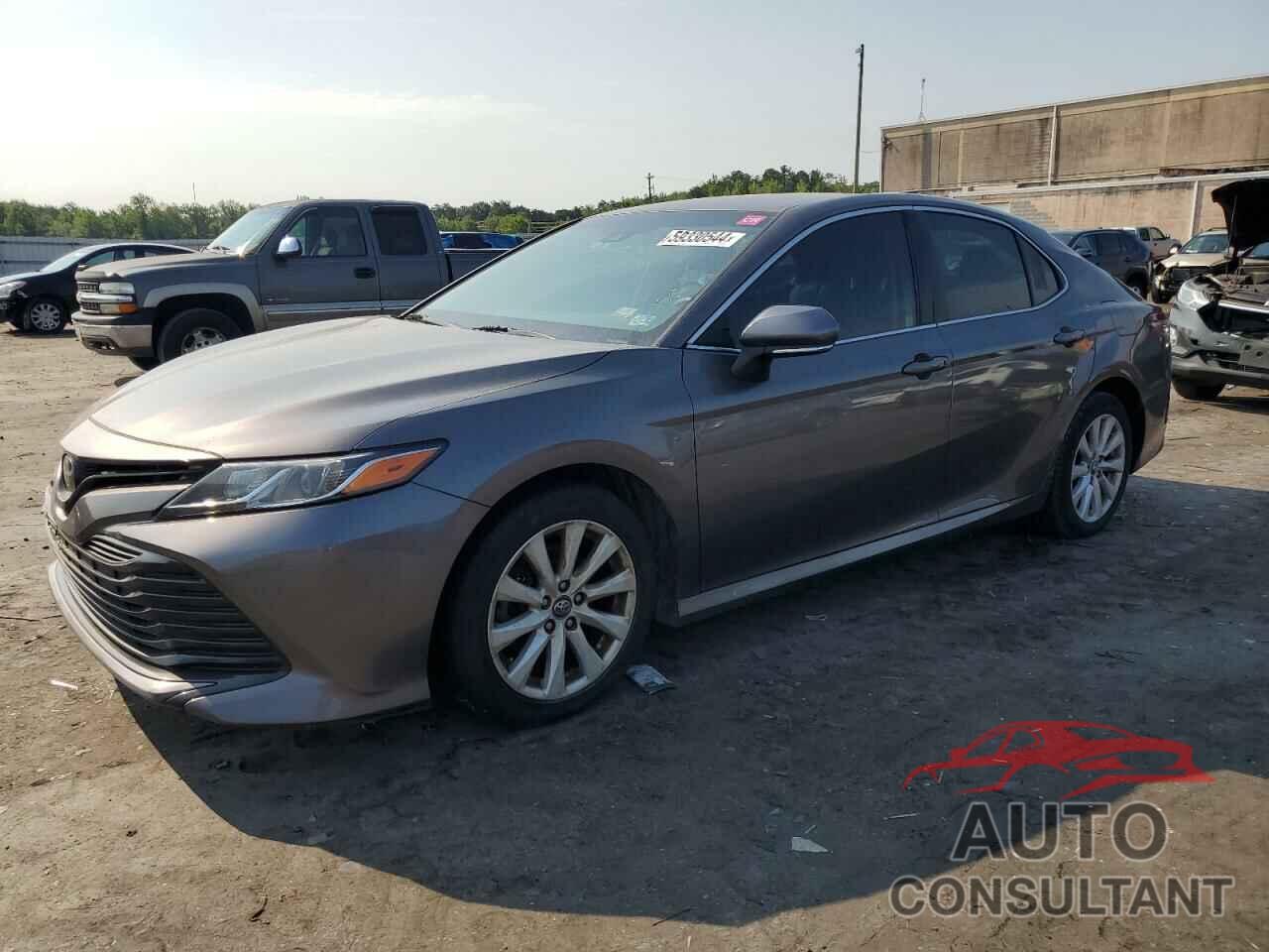 TOYOTA CAMRY 2018 - 4T1B11HKXJU051965