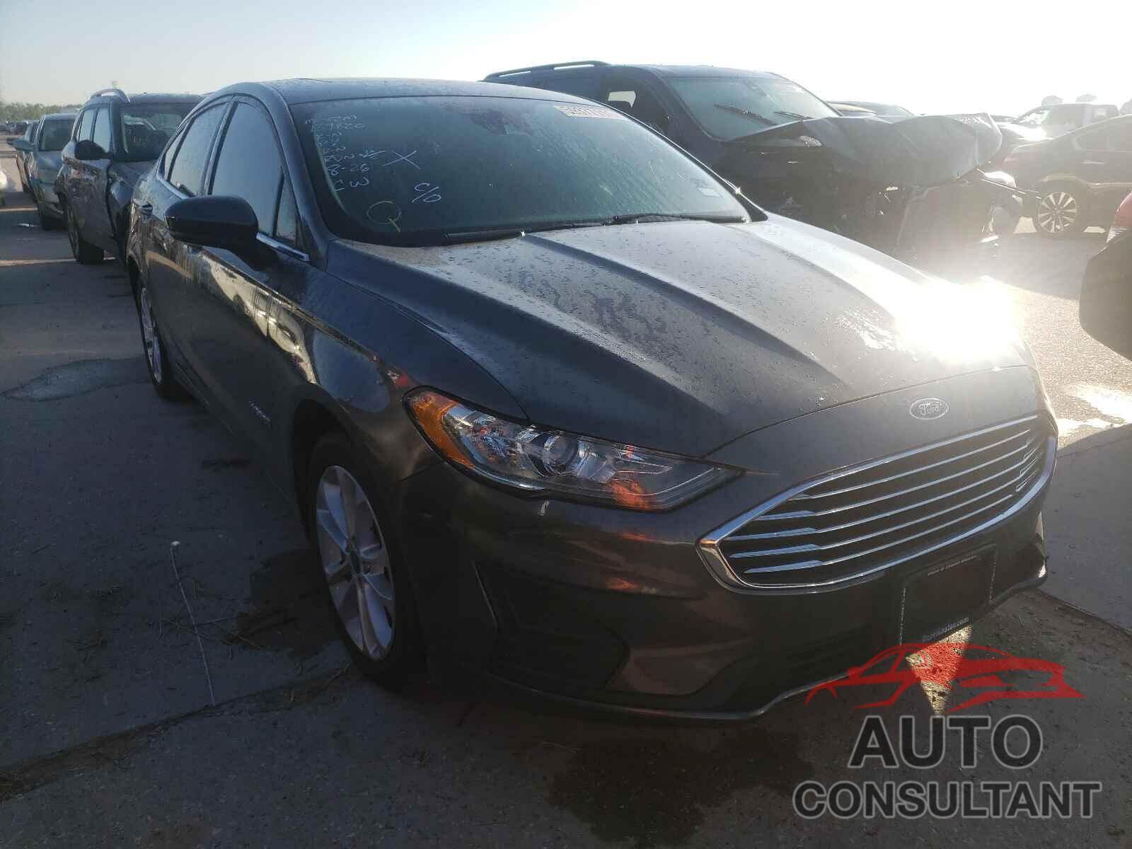 FORD FUSION 2019 - 3FA6P0LU0KR139820
