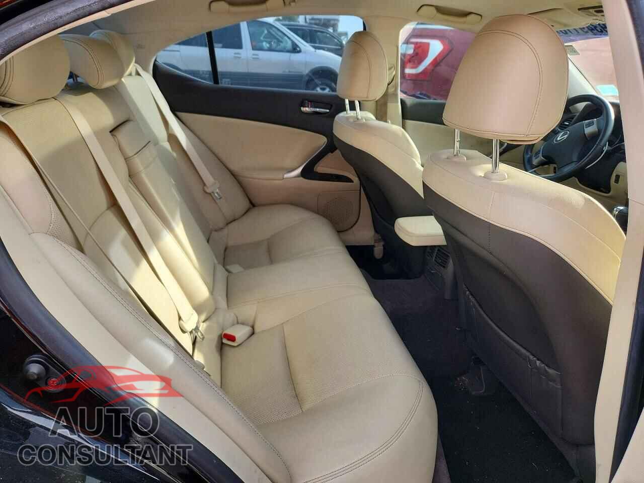 LEXUS IS 2012 - JTHBF5C29C5175578