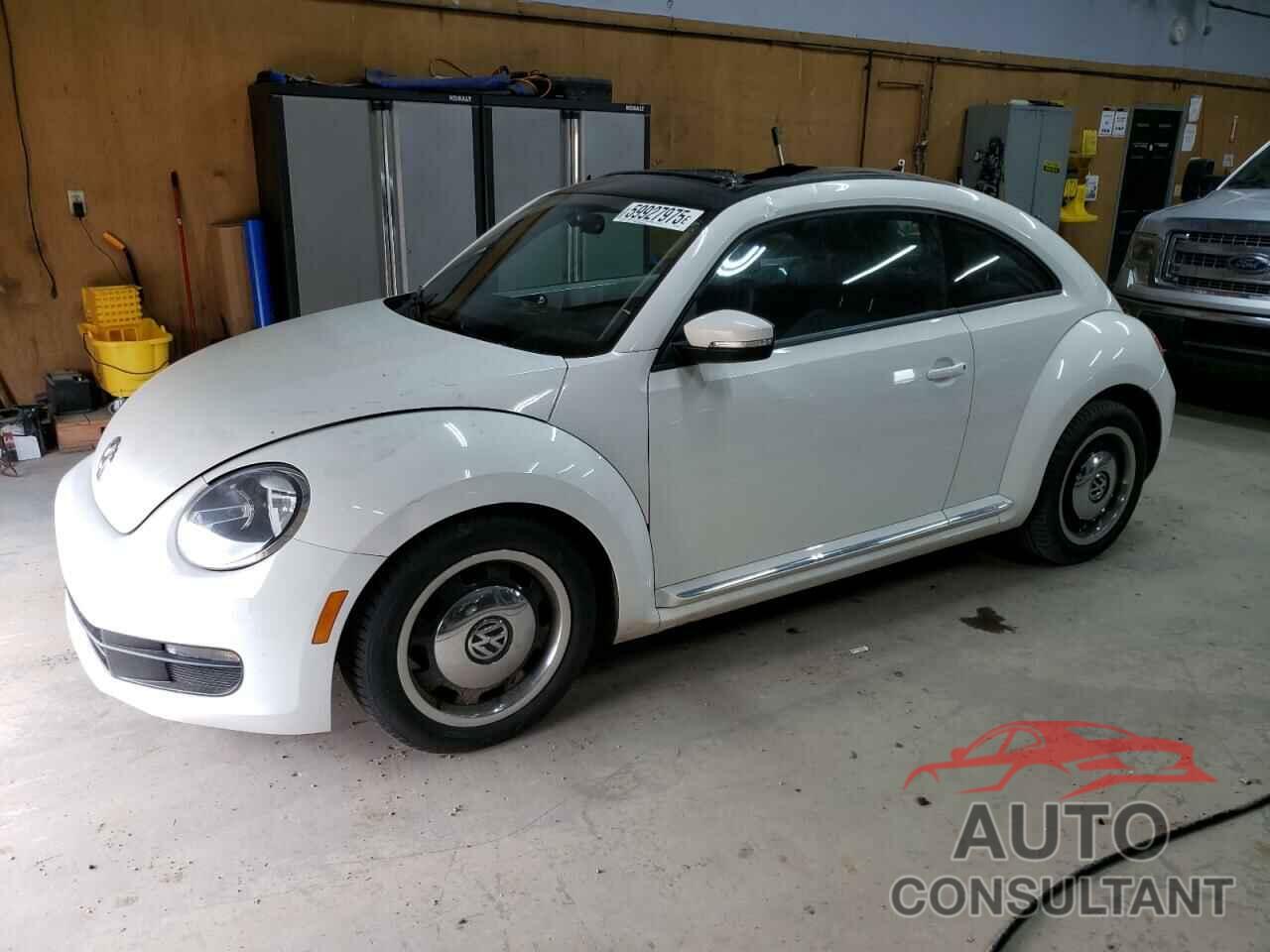 VOLKSWAGEN BEETLE 2013 - 3VWHX7AT2DM634149