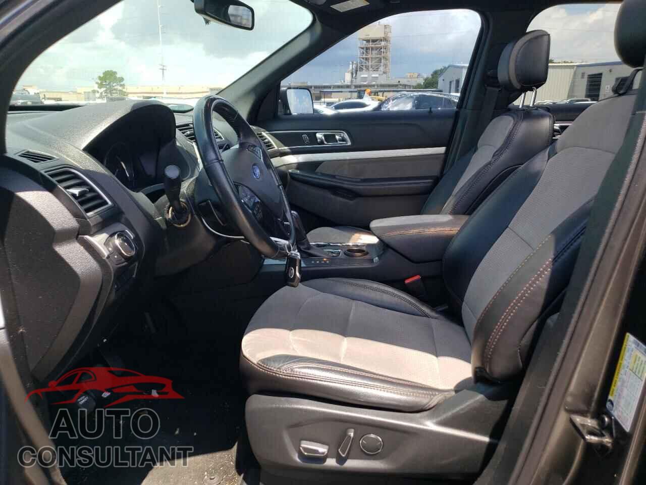 FORD EXPLORER 2017 - 1FM5K7DH2HGD95323