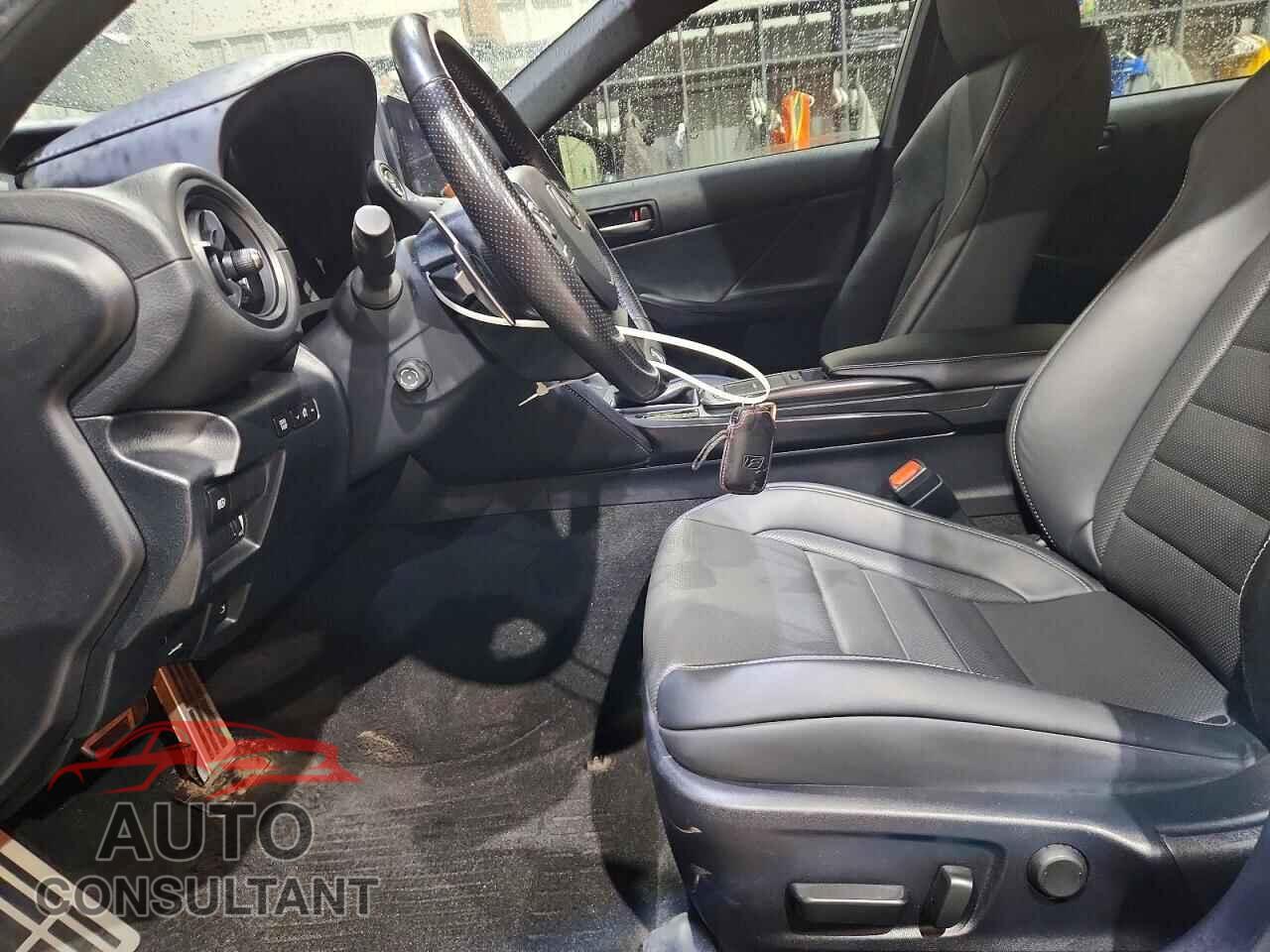 LEXUS IS 2023 - JTHBZ1E22P5032443