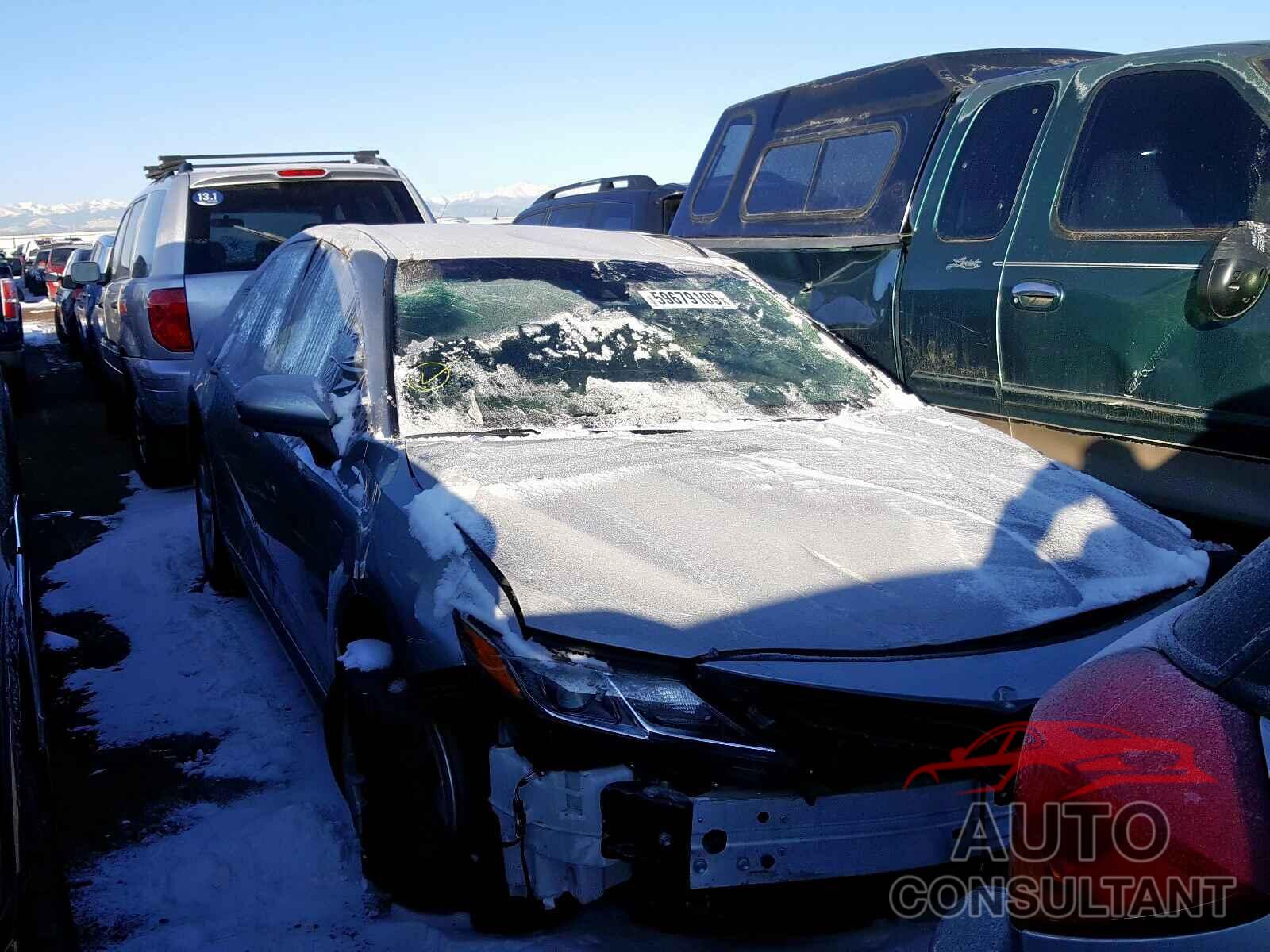 TOYOTA CAMRY 2018 - 4T1B11HK9JU580128