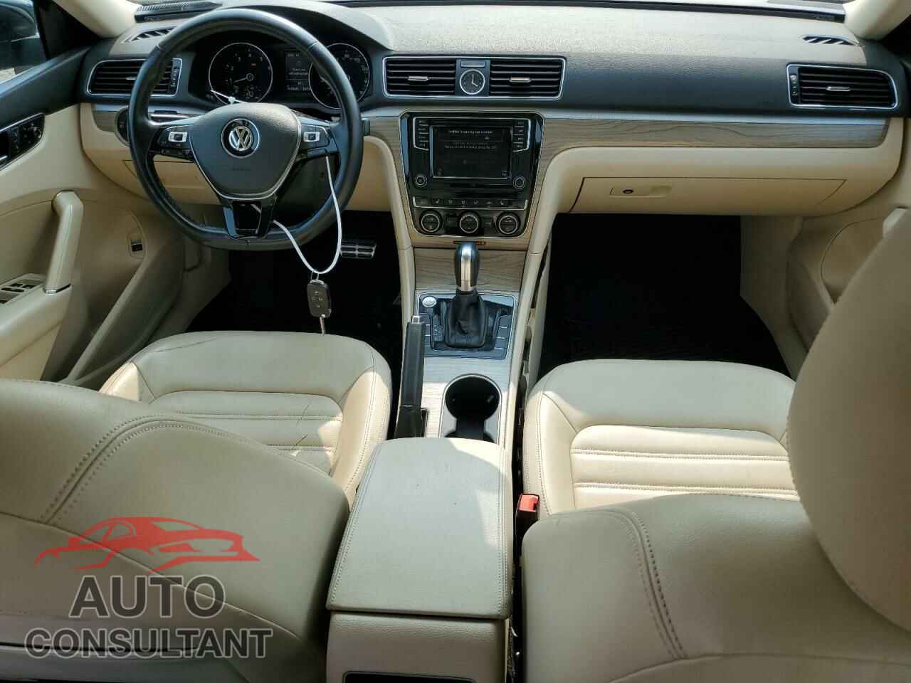 VOLKSWAGEN PASSAT 2017 - 1VWCT7A3XHC044472