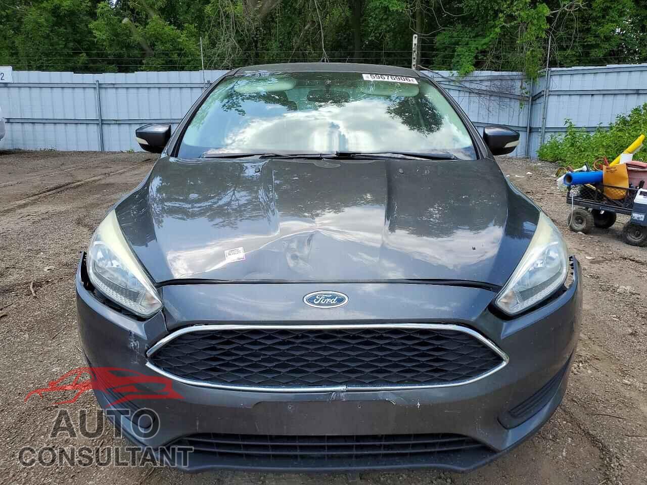 FORD FOCUS 2015 - 1FADP3F22FL278919