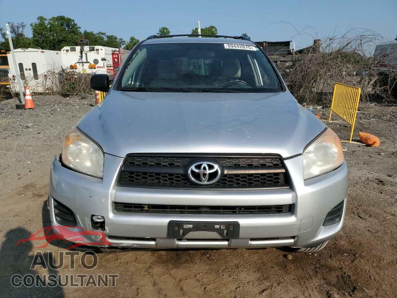 TOYOTA RAV4 2011 - 2T3BF4DV1BW117301