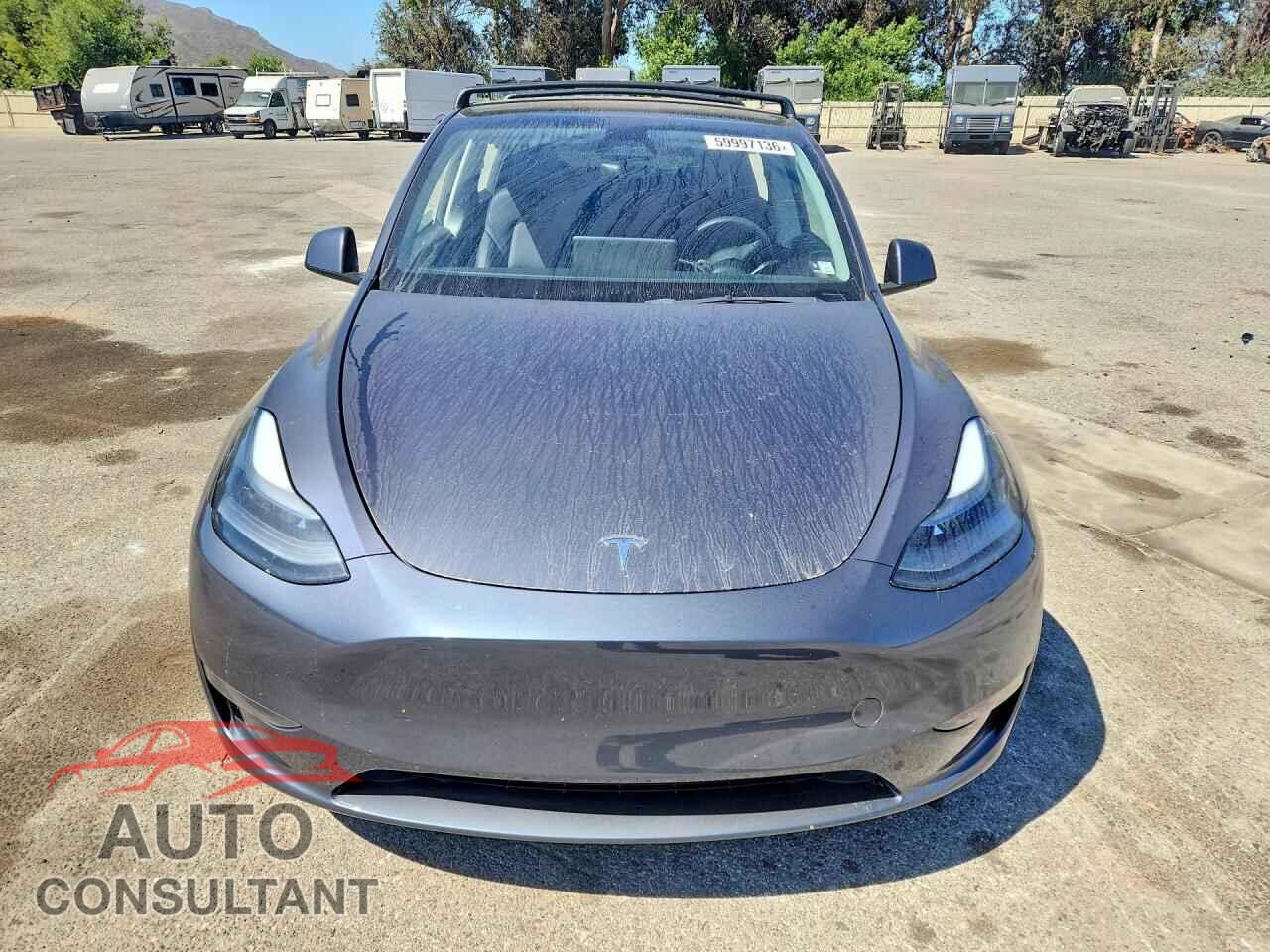 TESLA MODEL Y 2023 - 7SAYGDEEXPF928052