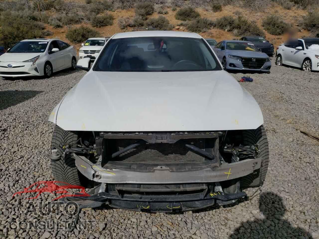 BMW 3 SERIES 2016 - WBA8E5G54GNU20096
