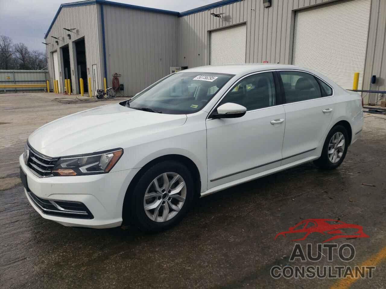 VOLKSWAGEN PASSAT 2017 - 1VWAT7A35HC040188