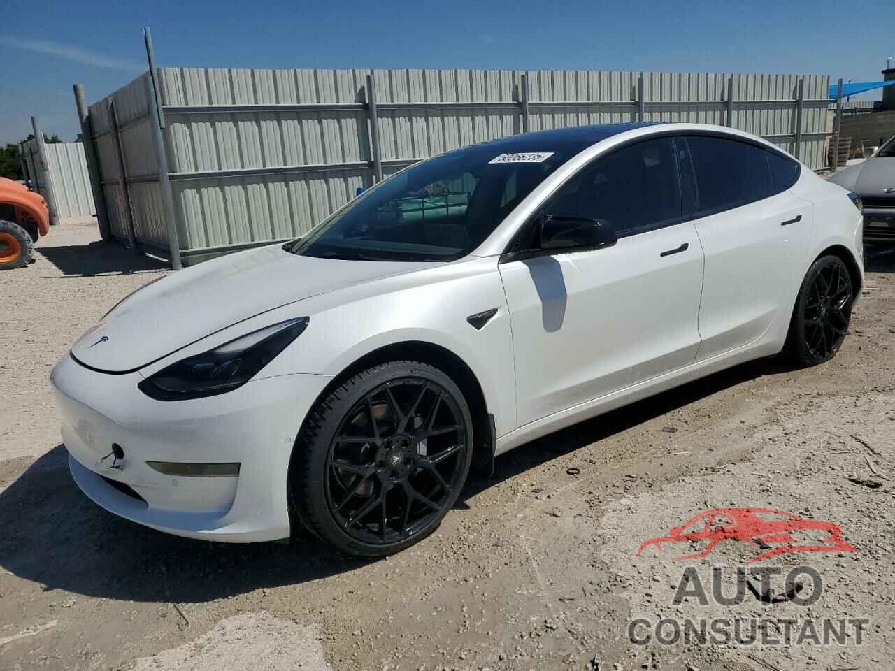 TESLA MODEL 3 2022 - 5YJ3E1EA0NF108956