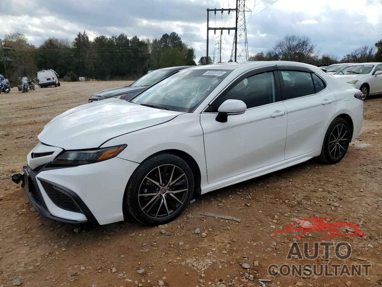 TOYOTA CAMRY 2023 - 4T1G11BK0PU084075
