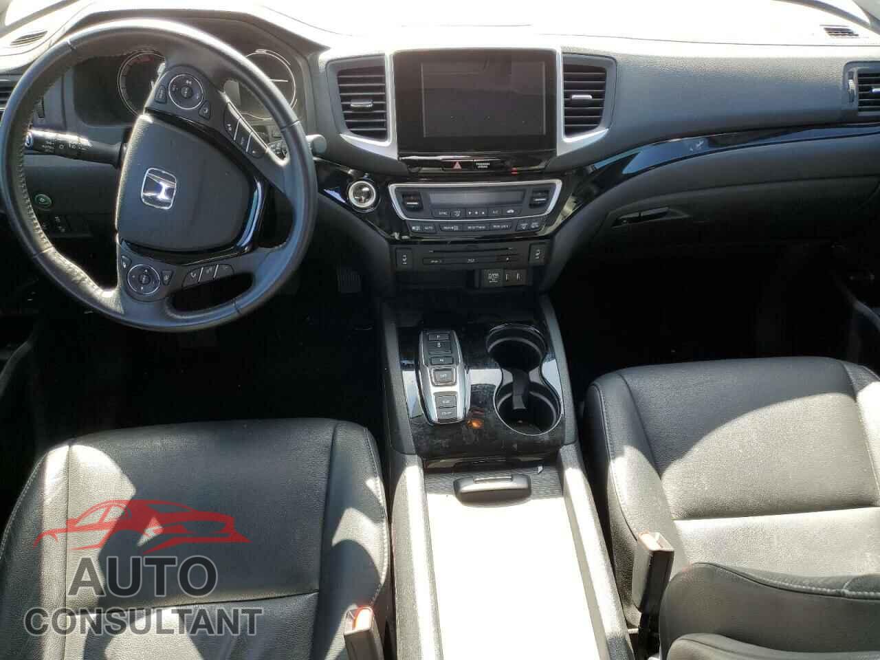 HONDA PILOT 2018 - 5FNYF6H9XJB020024