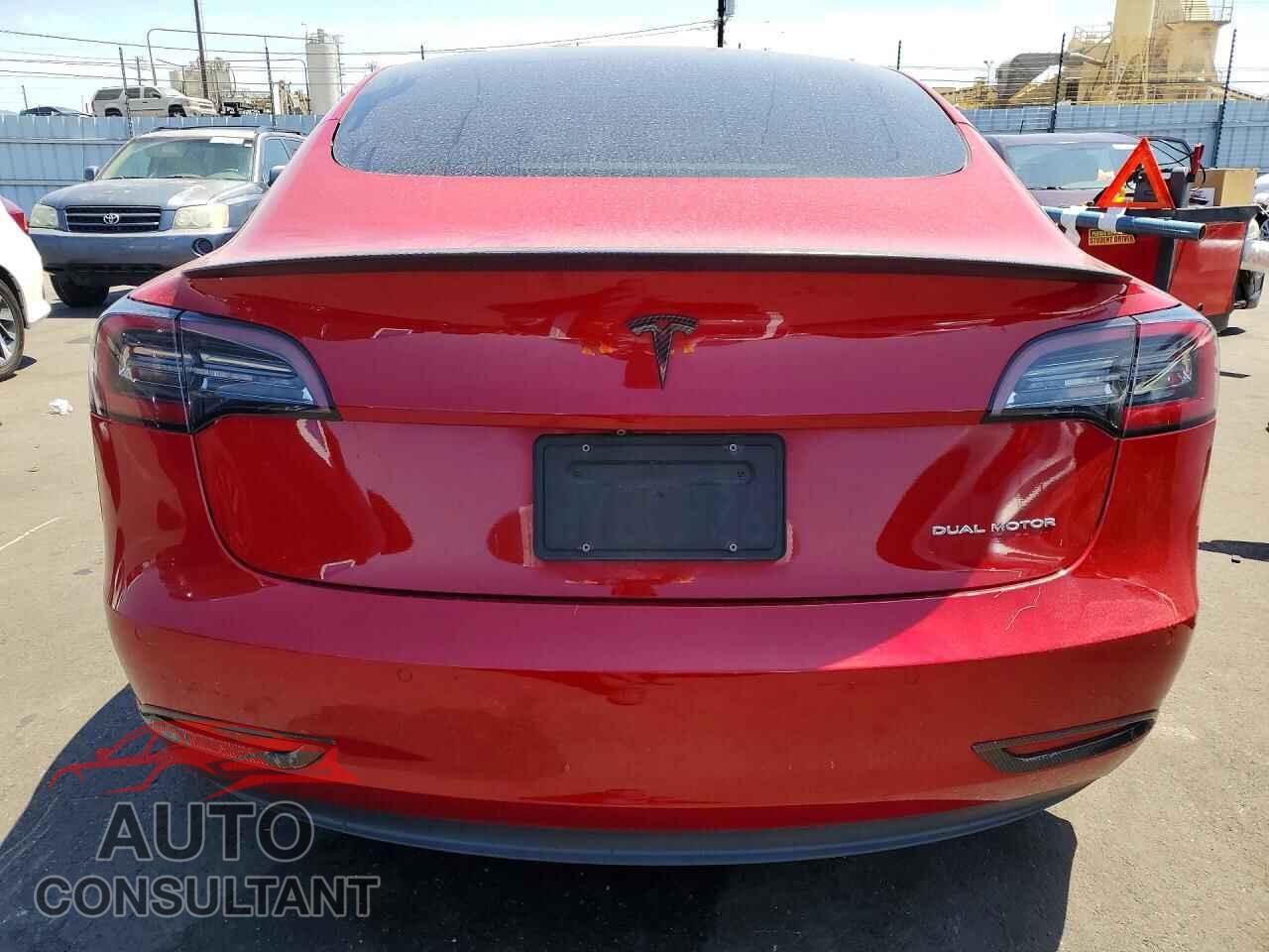TESLA MODEL 3 2021 - 5YJ3E1EBXMF073754