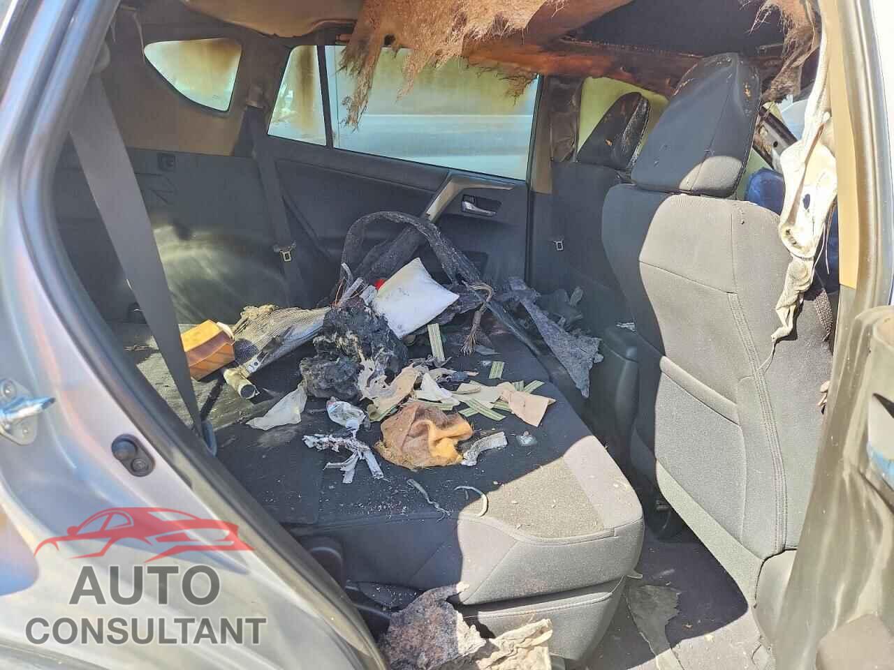 TOYOTA RAV4 2017 - 2T3RFREV2HW610598