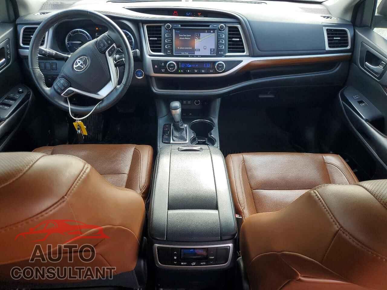 TOYOTA HIGHLANDER 2017 - 5TDDGRFH9HS031092