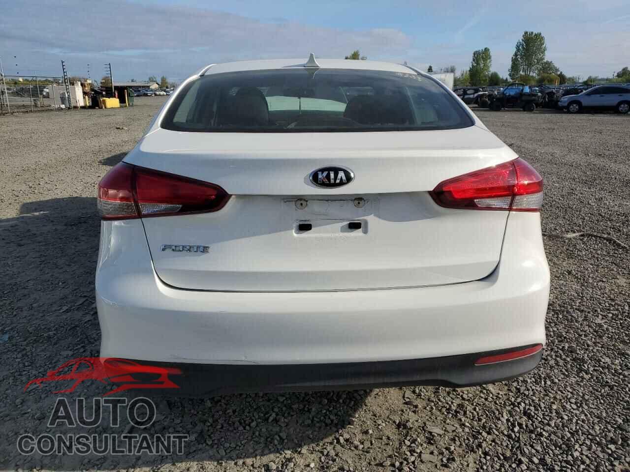 KIA FORTE 2017 - 3KPFK4A78HE147807