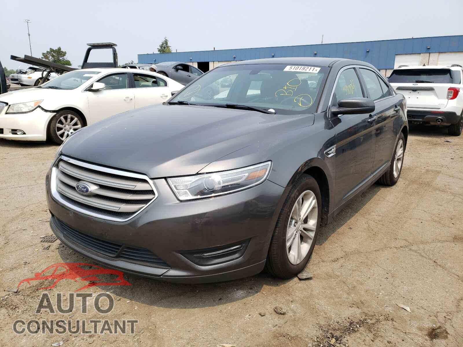 FORD TAURUS 2019 - 1FAHP2E84KG110459